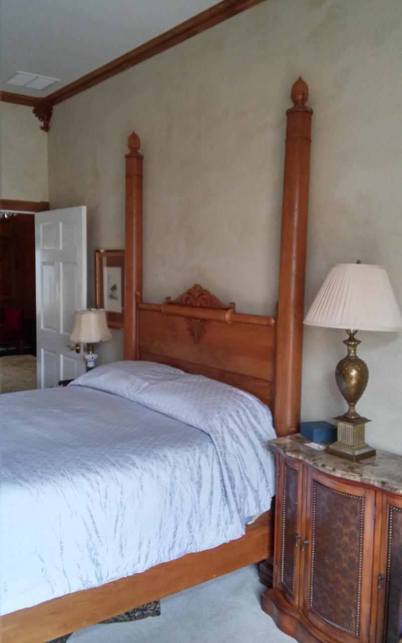 Inntiquity, A Country Inn Logansport Exterior foto